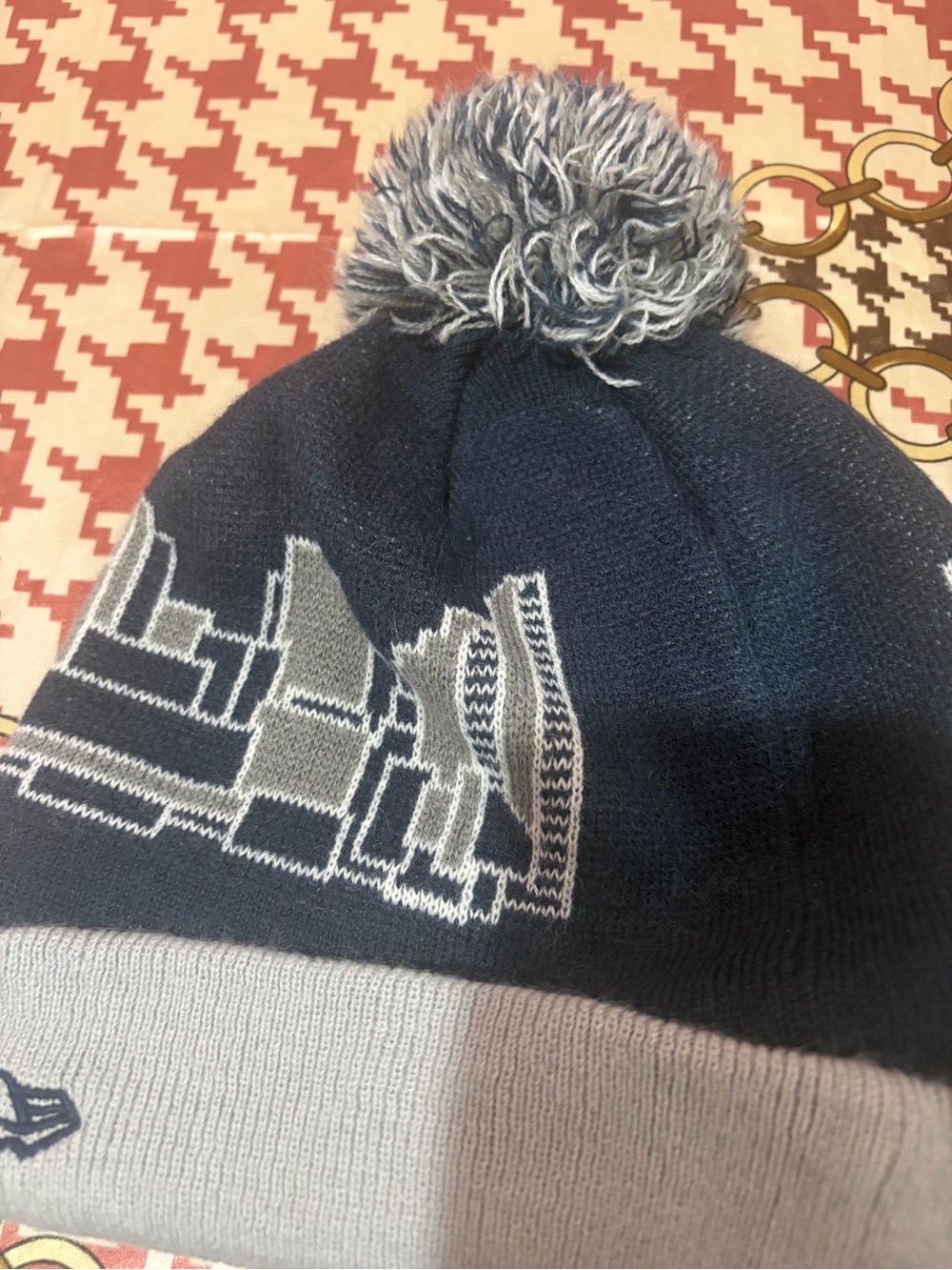New Era Dallas Knit Pom Beanie in Navy and White - Picture 2 of 6